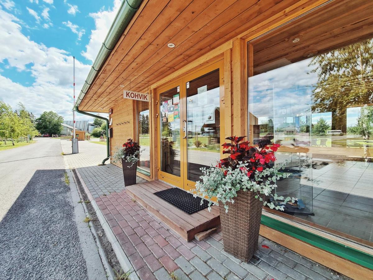 Vanamoisa Caravan Park Saue Bagian luar foto