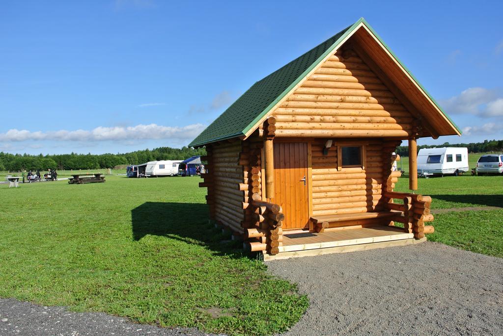 Vanamoisa Caravan Park Saue Bagian luar foto
