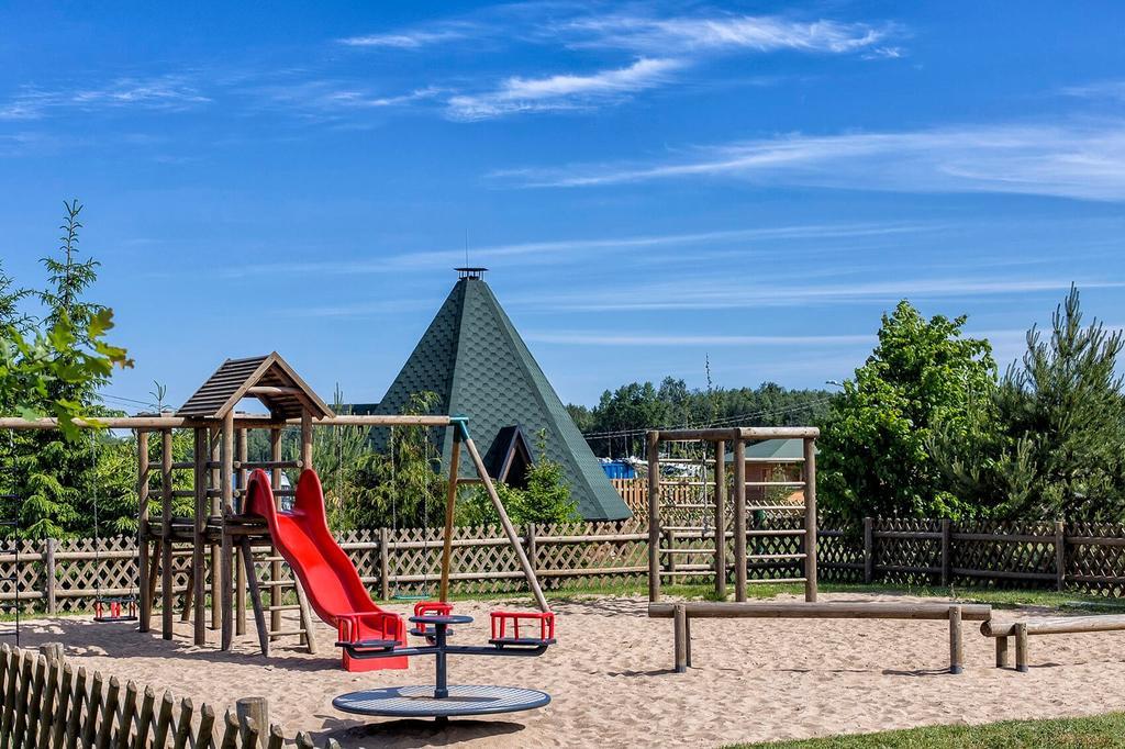 Vanamoisa Caravan Park Saue Bagian luar foto